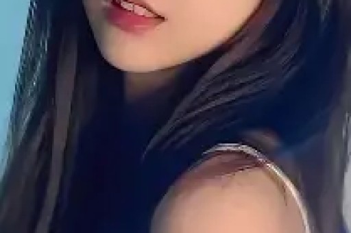 田一名与女生接吻